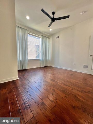 2122 KENSINGTON WALK, Philadelphia, PA 19125