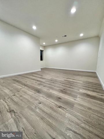 2122 KENSINGTON WALK, Philadelphia, PA 19125