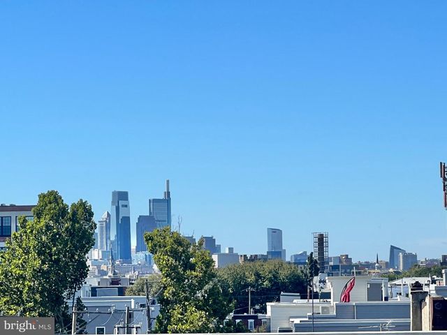 2122 KENSINGTON WALK, Philadelphia, PA 19125