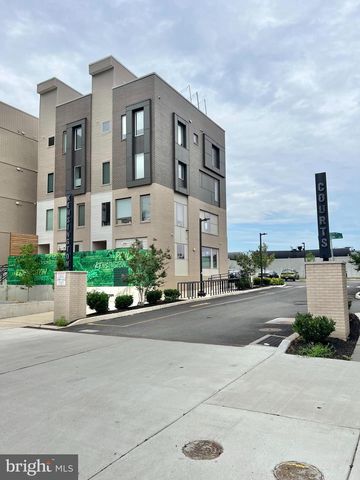 2122 KENSINGTON WALK, Philadelphia, PA 19125