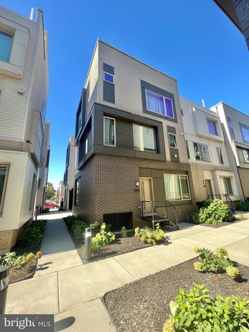 2122 KENSINGTON WALK, Philadelphia, PA 19125
