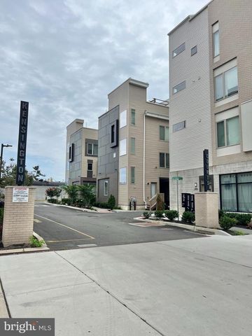 2122 KENSINGTON WALK, Philadelphia, PA 19125