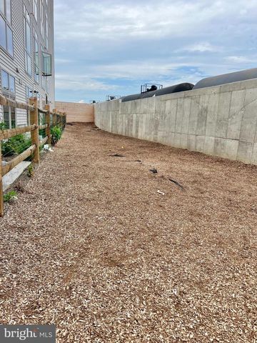2122 KENSINGTON WALK, Philadelphia, PA 19125