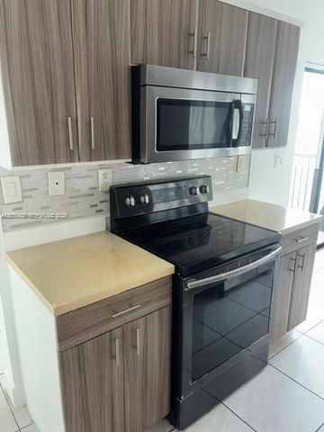15545 N Miami Lakeway N 303, Miami Lakes, FL 33014