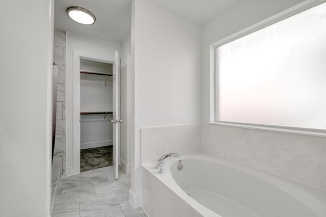 277 Paddington DR, Kyle, TX 78640