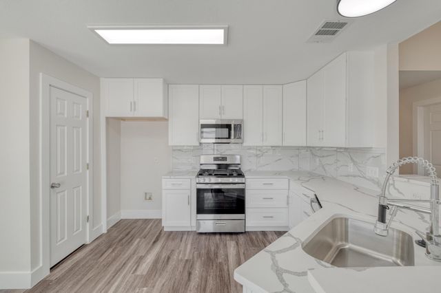 277 Paddington DR, Kyle, TX 78640