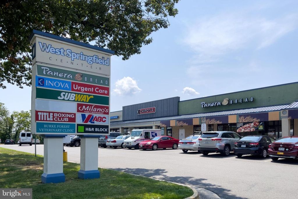 Image 55 of property listing at 5915 LOVEJOY CT, Springfield, VA 22152