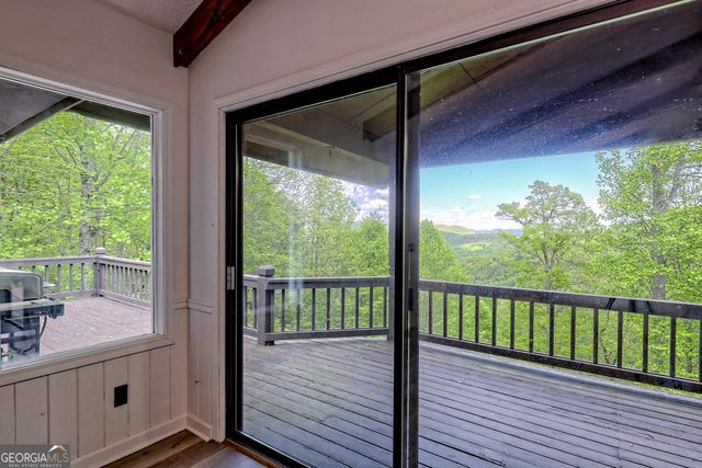 412 Bayberry Lane, Dillard, GA 30537