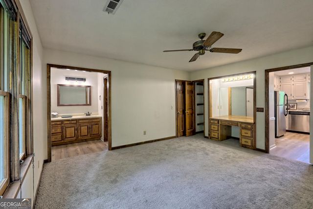 412 Bayberry Lane, Dillard, GA 30537