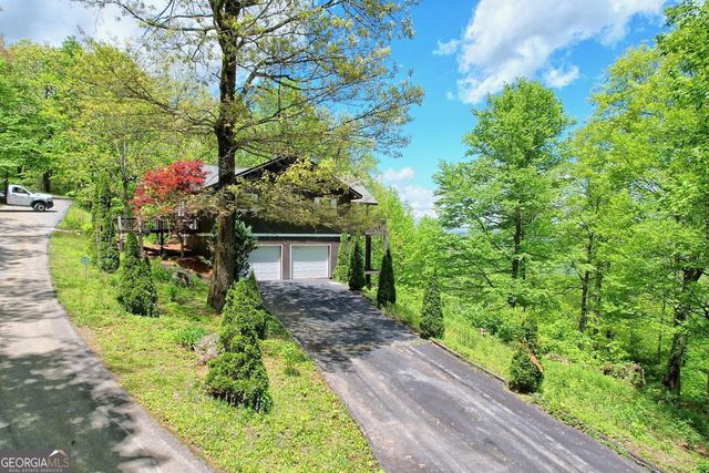 412 Bayberry Lane, Dillard, GA 30537