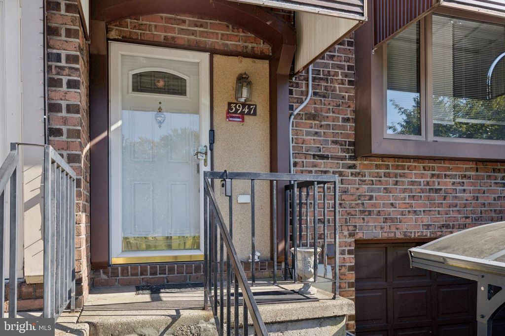 3947 GLOUCESTER CT, BENSALEM, PA 19020 — exterior