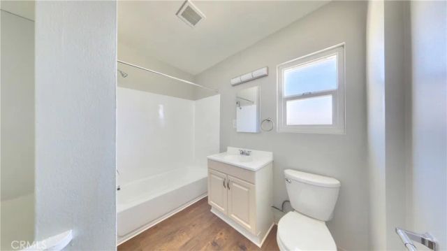 136 W Union Avenue 11, Fullerton, CA 92832