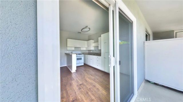 136 W Union Avenue 11, Fullerton, CA 92832