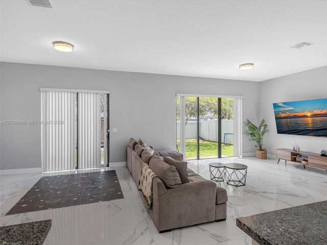 4920 Whispering Way 4920, Dania Beach, FL 33312