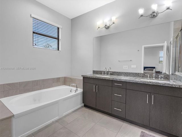 4920 Whispering Way 4920, Dania Beach, FL 33312