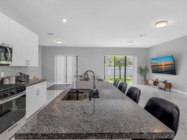 4920 Whispering Way 4920, Dania Beach, FL 33312