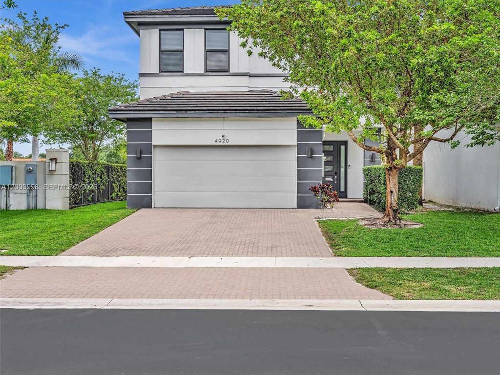 4920 Whispering Way 4920, Dania Beach, FL 33312