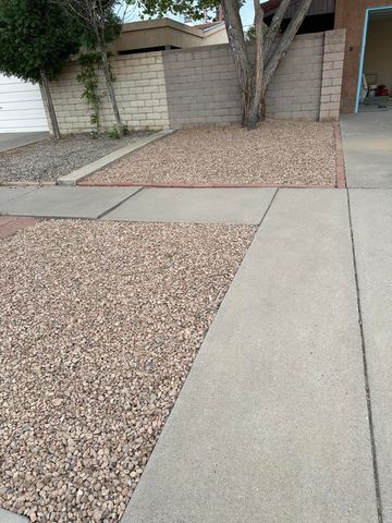 612 Ortiz Drive NE, Albuquerque, NM 87108