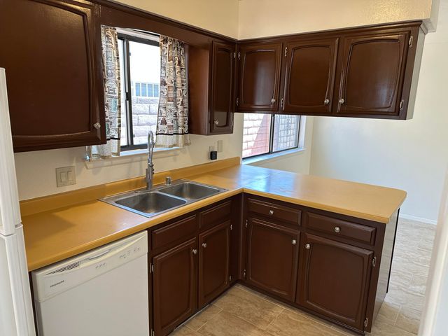 612 Ortiz Drive NE, Albuquerque, NM 87108