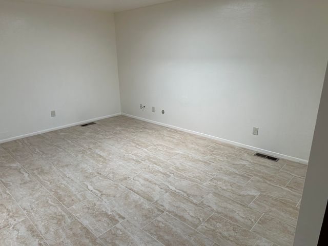 612 Ortiz Drive NE, Albuquerque, NM 87108