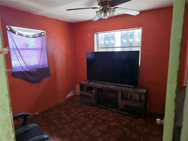 2941 NW 210th Ter, Miami Gardens, FL 33056