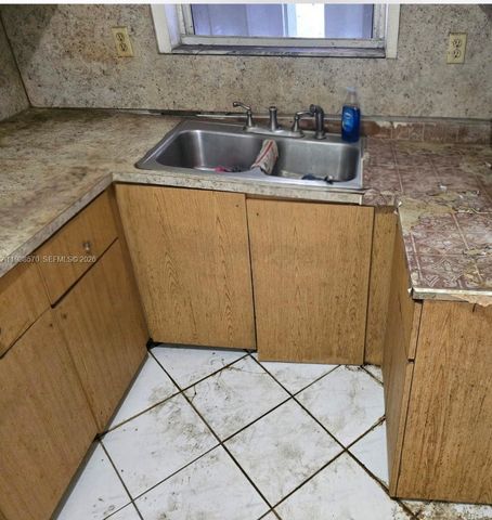 2941 NW 210th Ter, Miami Gardens, FL 33056