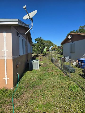 2941 NW 210th Ter, Miami Gardens, FL 33056