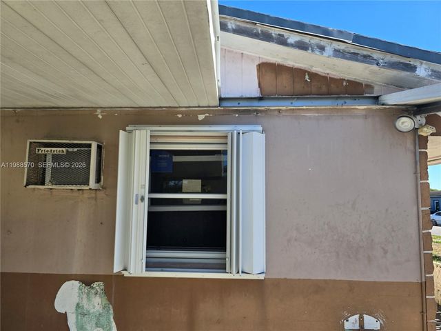 2941 NW 210th Ter, Miami Gardens, FL 33056