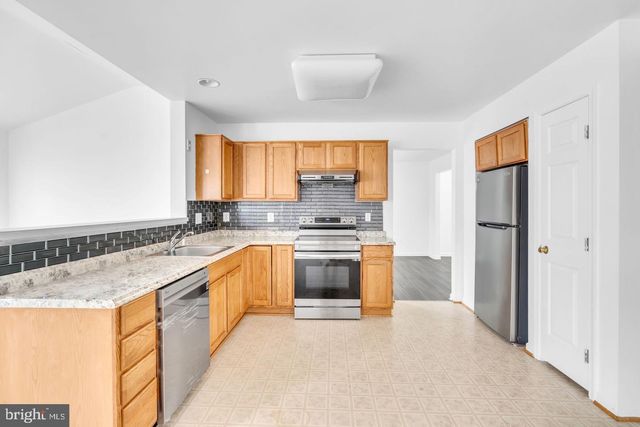 5413 SILVER MAPLE LN, Fredericksburg, VA 22407