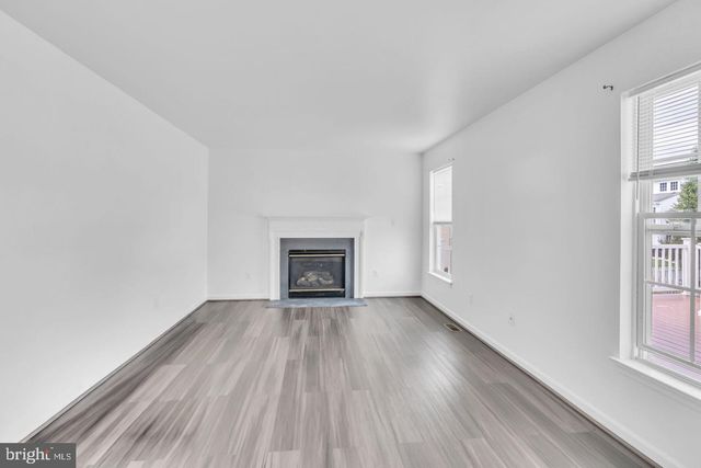 5413 SILVER MAPLE LN, Fredericksburg, VA 22407