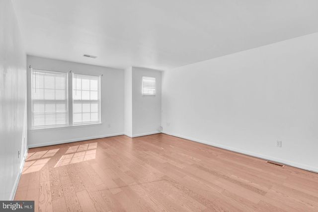 5413 SILVER MAPLE LN, Fredericksburg, VA 22407