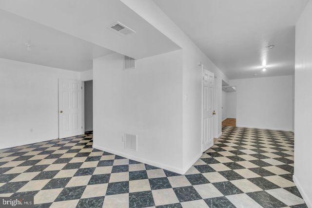 5413 SILVER MAPLE LN, Fredericksburg, VA 22407