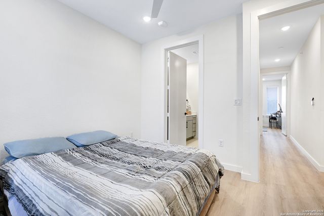 719 E Locust St Unit 2114, San Antonio, TX 78212