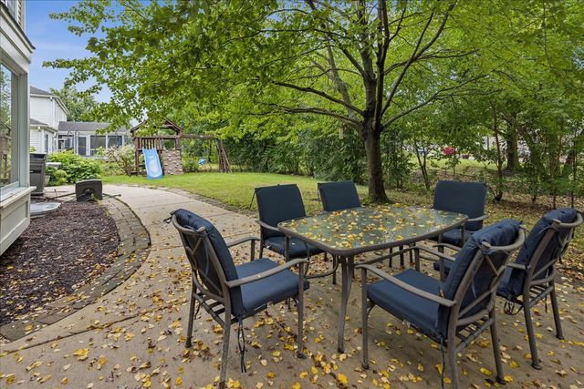 2701 Old Mill Lane, Rolling Meadows, IL 60008