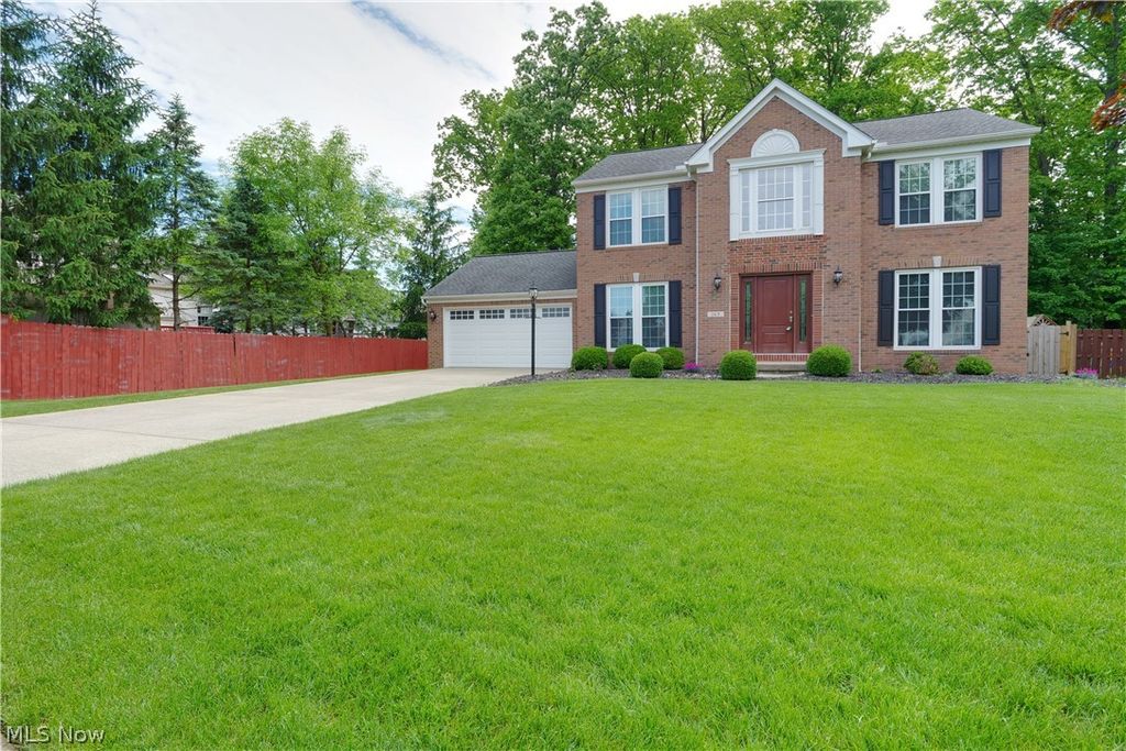 169 Aster Place, Brunswick, OH 44212