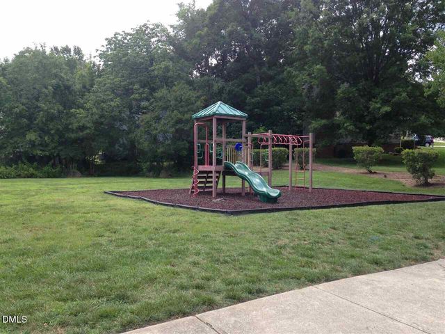 7 Neptune Court, Durham, NC 27712