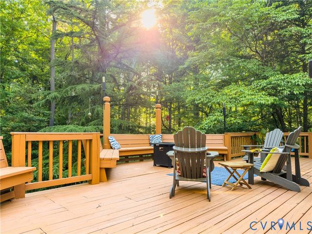 10711 Darby Cir, Chesterfield, VA 23113
