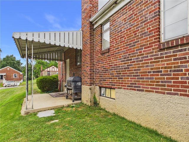 251 Castlewood Avenue, Dayton, OH 45405