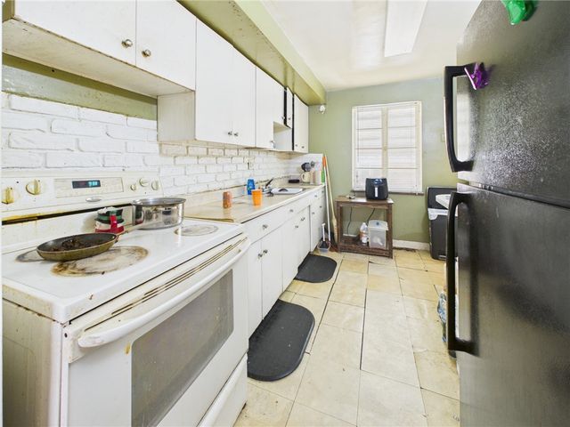 251 Castlewood Avenue, Dayton, OH 45405