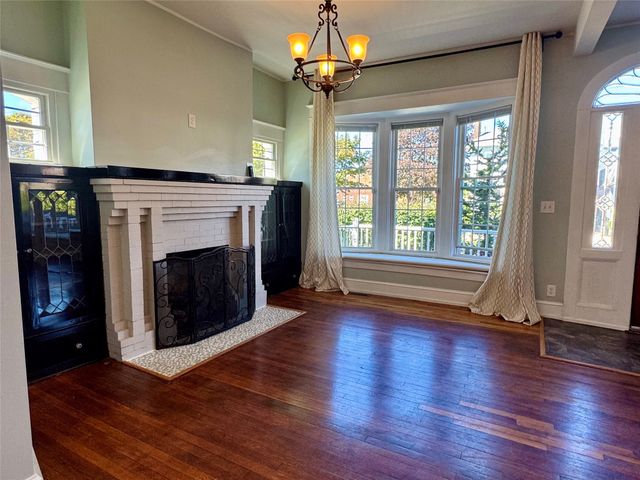 461 W 7TH Street, Erie, PA 16502