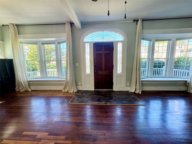 461 W 7TH Street, Erie, PA 16502