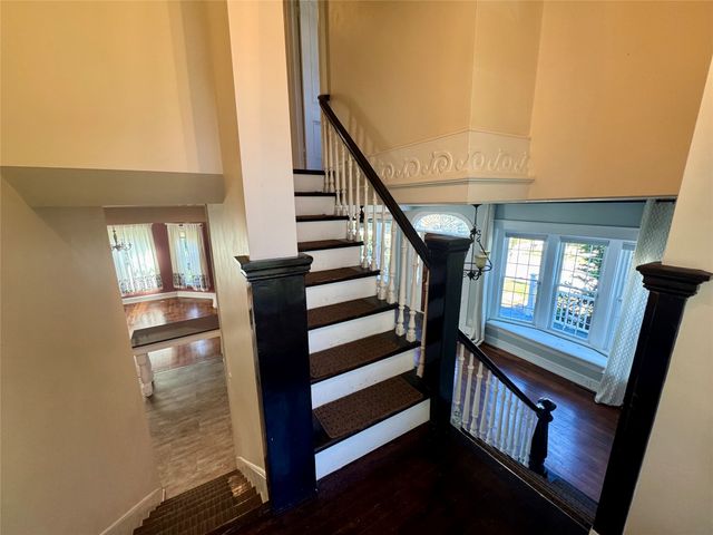 461 W 7TH Street, Erie, PA 16502