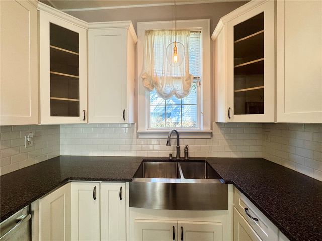 461 W 7TH Street, Erie, PA 16502