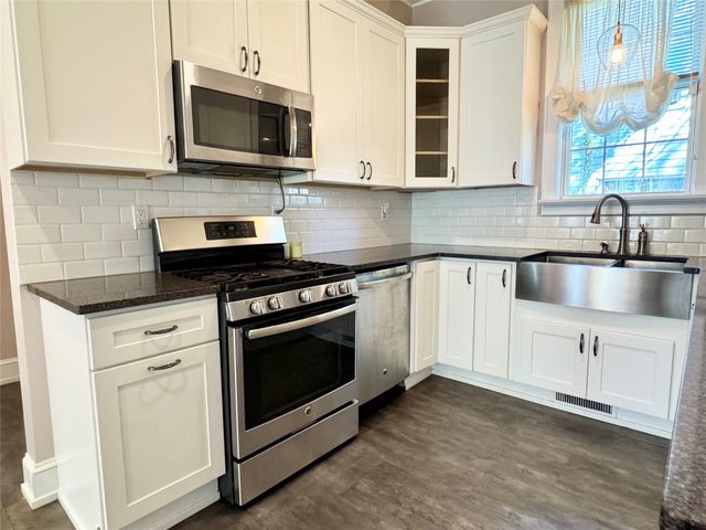 461 W 7TH Street, Erie, PA 16502