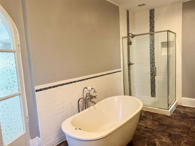 461 W 7TH Street, Erie, PA 16502