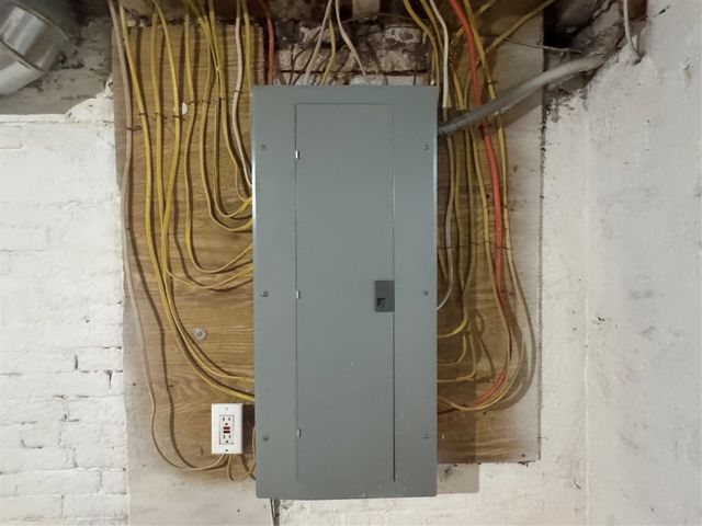 461 W 7TH Street, Erie, PA 16502