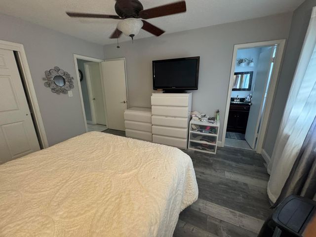 2100 NE 38 Street 221, Lighthouse Point, FL 33064