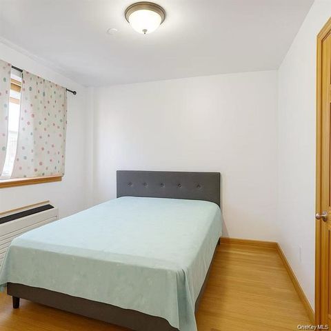 46-06 88th Street 5B, Elmhurst, NY 11373