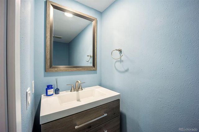 7707 S Curtice Way D, Littleton, CO 80120