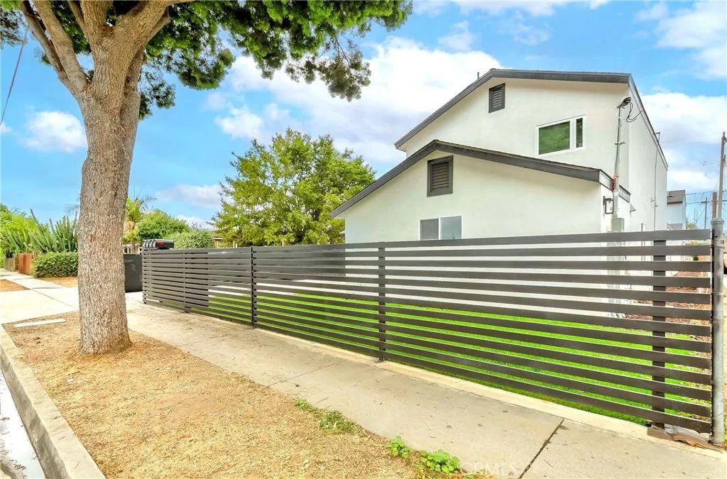 6818 Florence Place, Bell Gardens, CA 90201